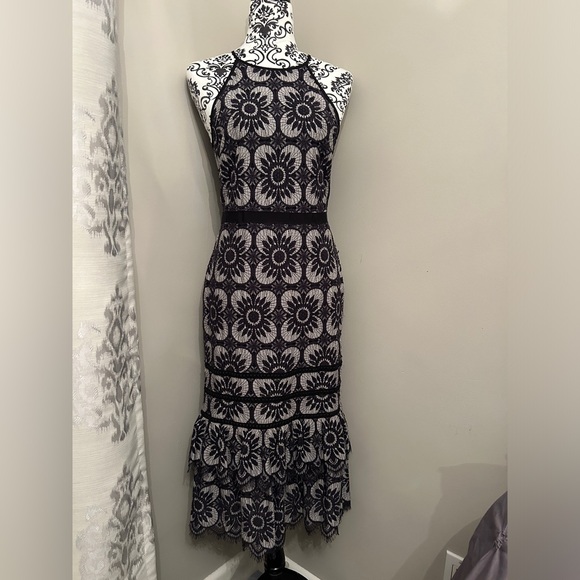 Dress by Banana Republic - Picture 1 of 6